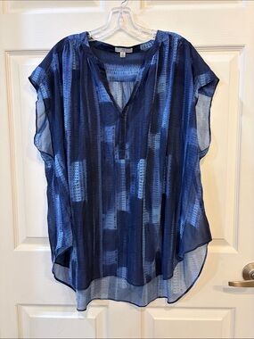 Halston Heritage Navy and Light Blue Patterned Dolman Blouse